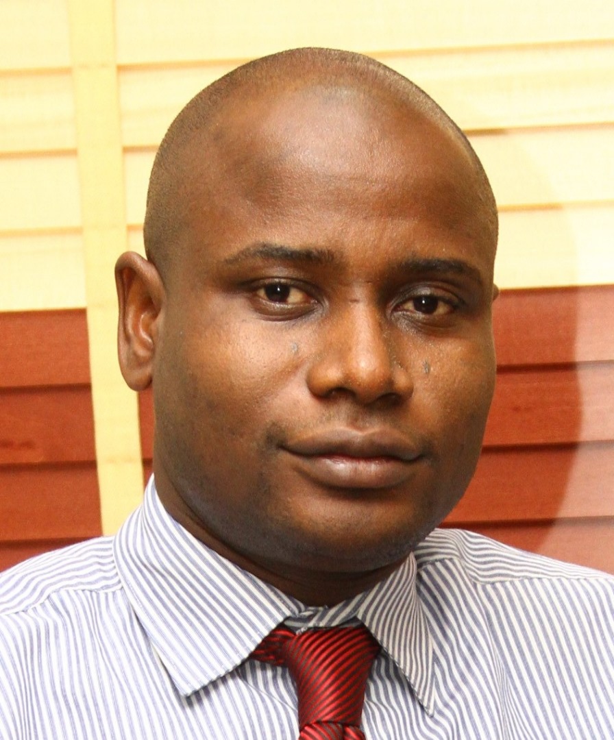 . Dr. Oludare Ebenezer OGUNYOMBO